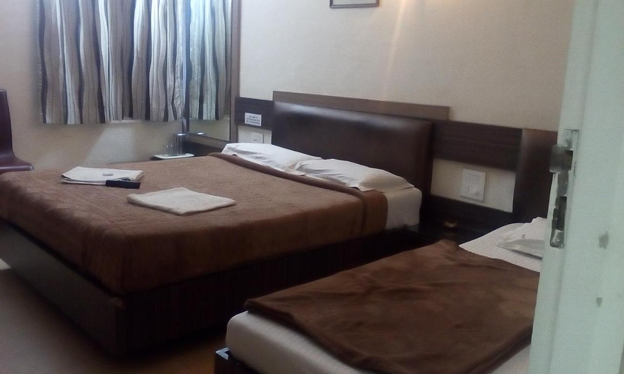 Hotel Rama Executive Mahābaleshwar Buitenkant foto